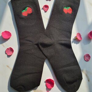 Women's Pink Strawberry Black 75% Cotton Socks